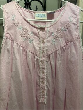 Pink Embroidered Sleeveless Nightgown Heather Lane M vintage cotton feminine